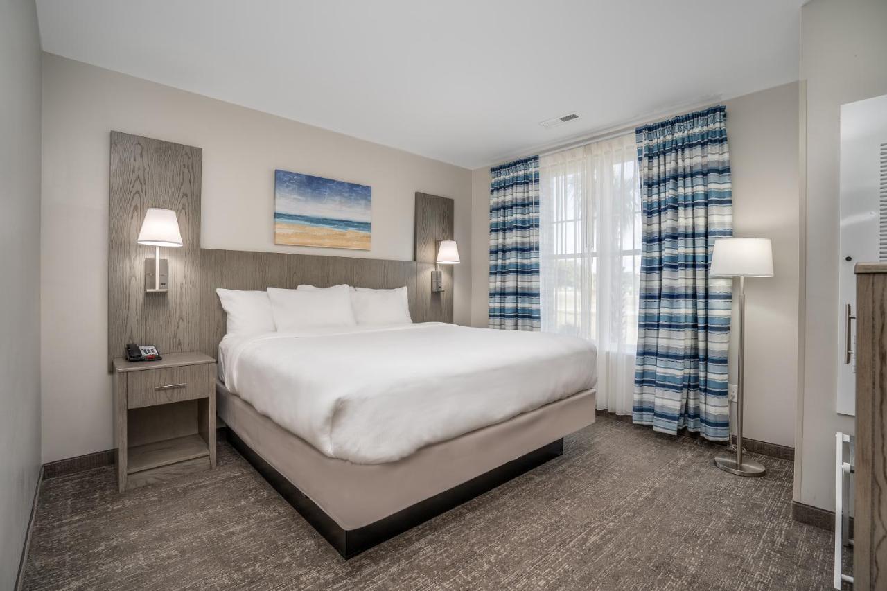 Lighthouse Suites - Best Western Signature Collection Emerald Isle Exteriér fotografie